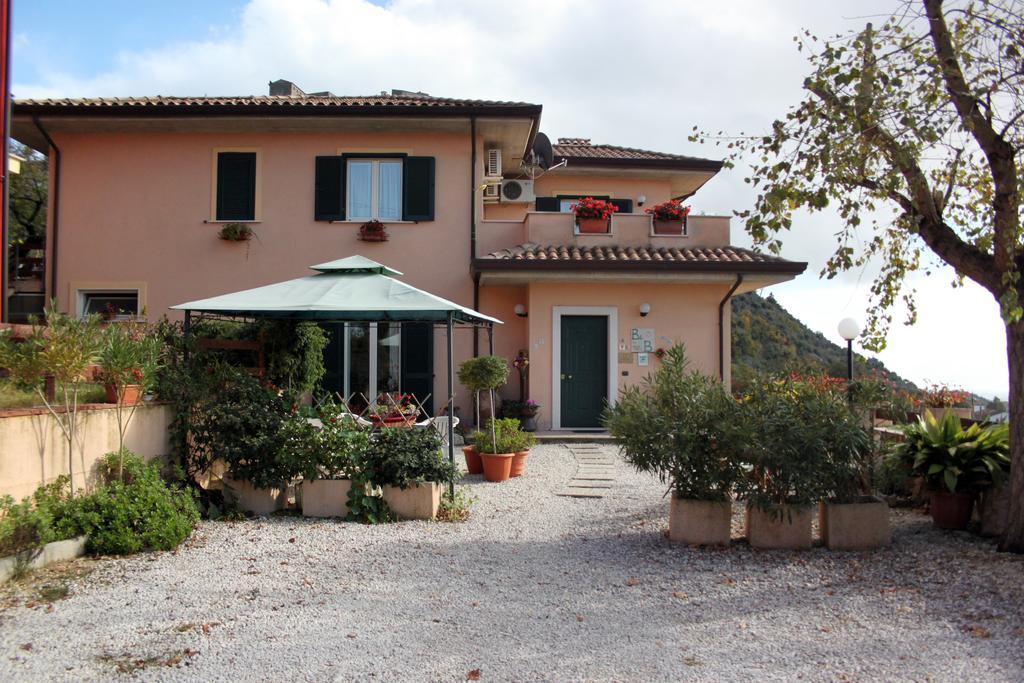 Bed and Breakfast Il Pioppo Veroli Exterior foto